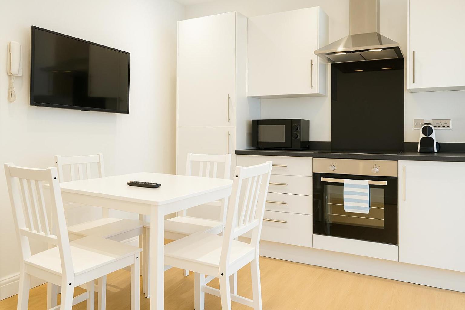 2 Bedroom Apartment Nr City Centre, Uni & Parks Cardiff Ngoại thất bức ảnh